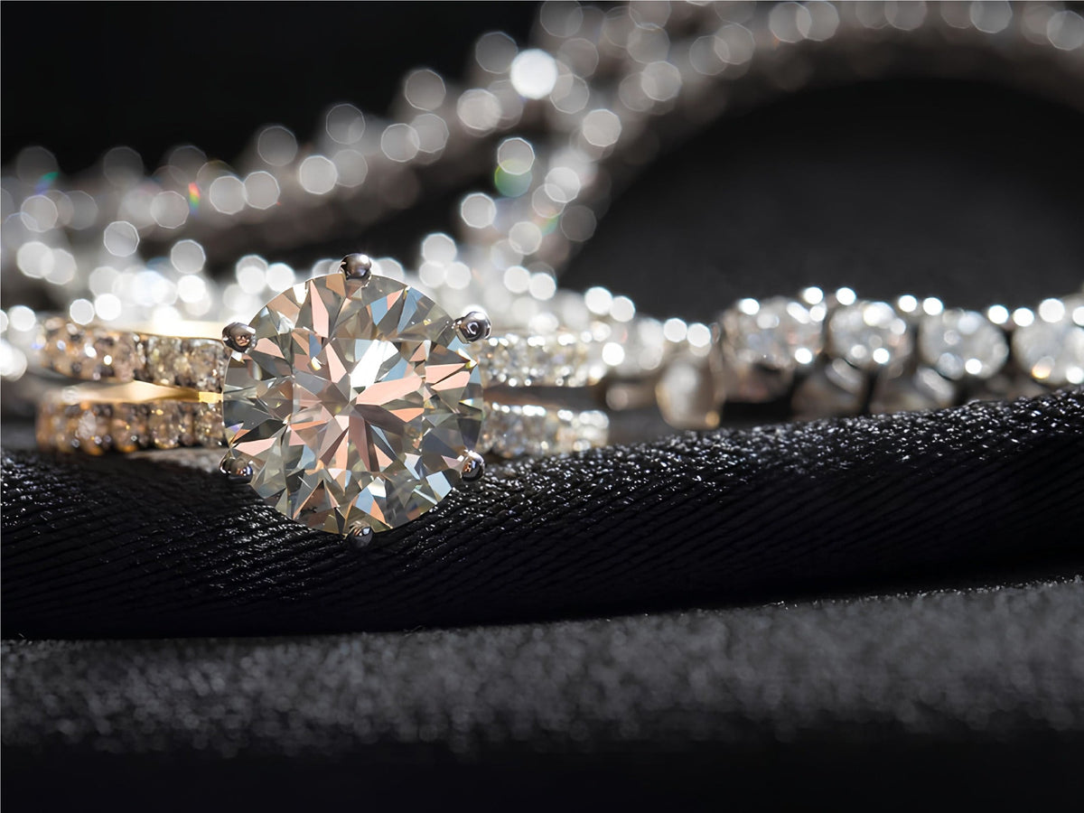 Top 10 Diamond Jewelry Trends at Oscars That Are Taking Over 2025