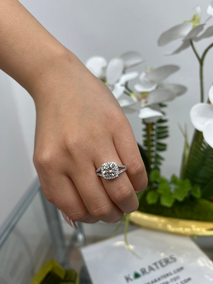 Cushion Lab Diamond Halo Ring Split Pave Band