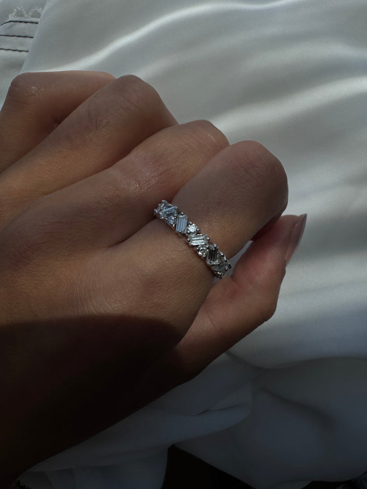 Round and Baguette Shape Lab Grown Diamond Offset Band