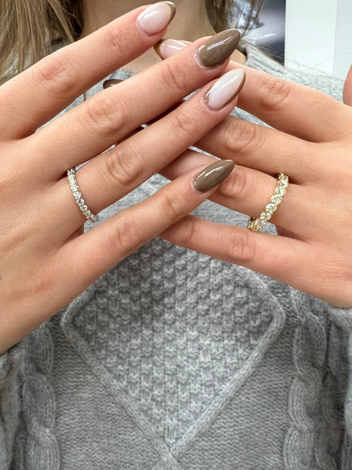 Sueca-Round Lab White Gold Diamond-U Prong Eternity Bands