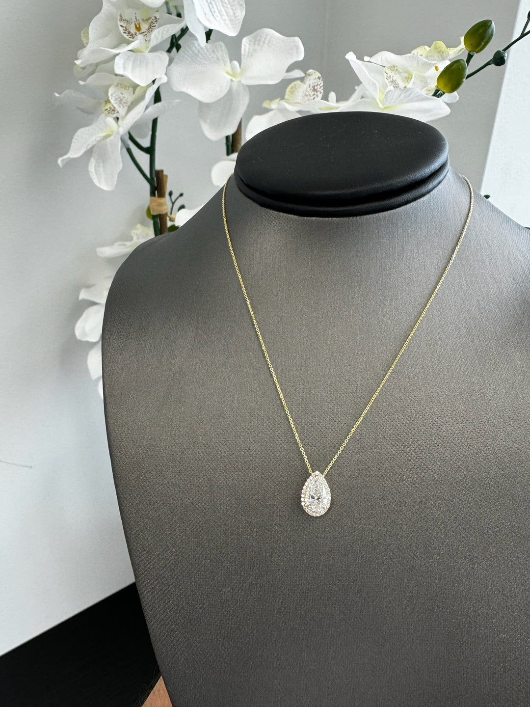 1.3CT Pear Halo Lab Diamond Pendant, Gold