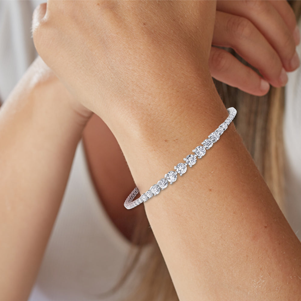 3-Prong Graduated Natural Diamond Tennis Bracelet White