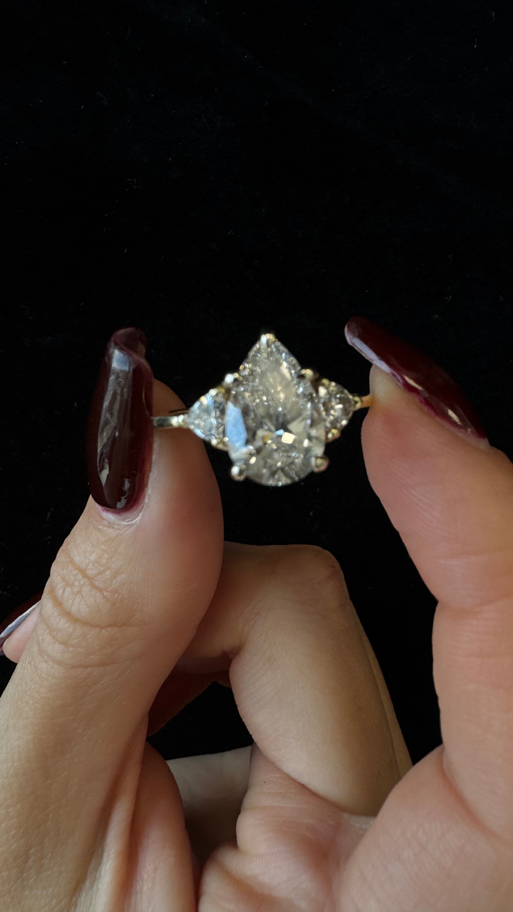 Pear Shape Lab Grown Diamond Engagement Ring with Trillion Side Stones