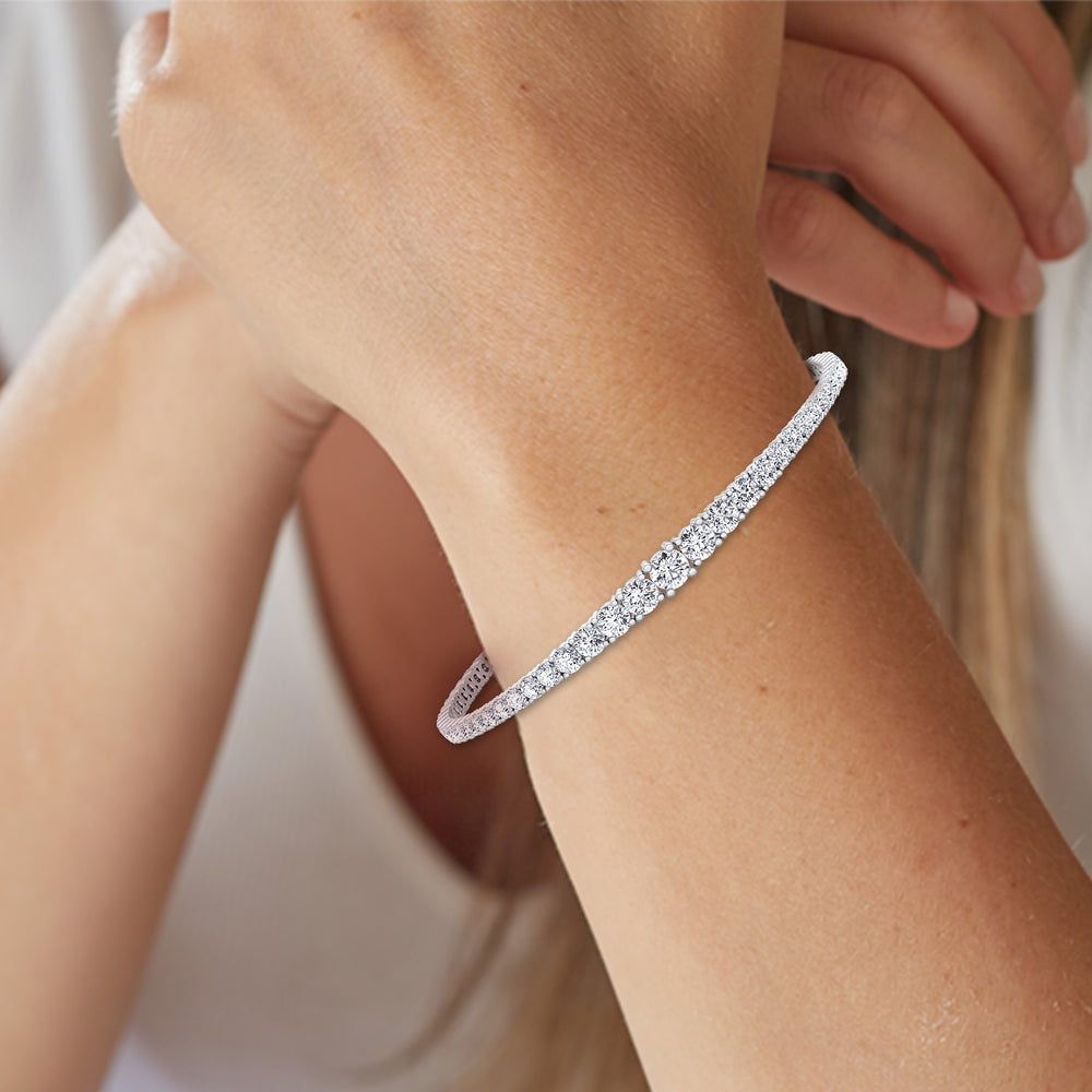4-Prong Graduated Lab Grown Diamond Tennis Bracelet White