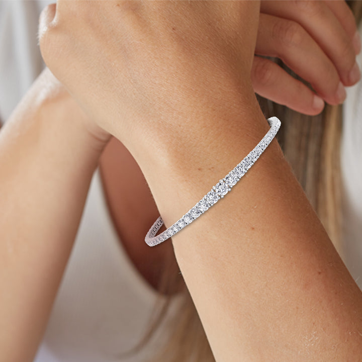 4-Prong Graduated Lab Grown Diamond Tennis Bracelet White