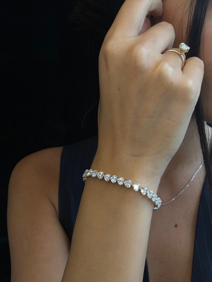 East to West Heart Shape Lab Grown Diamond Tennis Bracelet in 18K Solid Gold