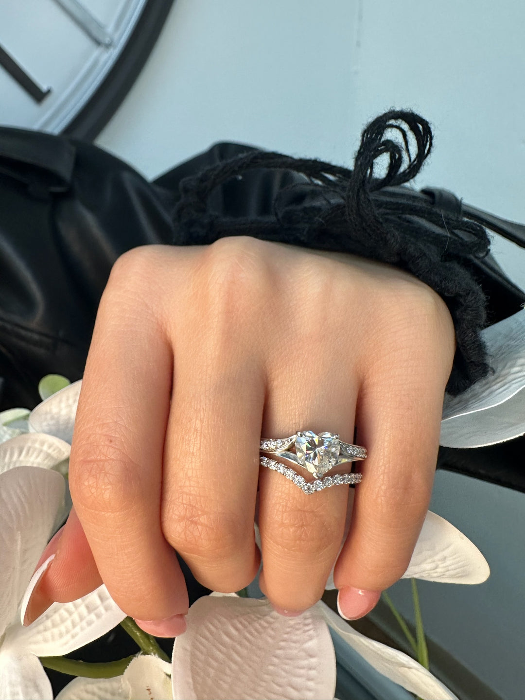 Begonia - Heart Lab Grown Diamond Ring Detailed Band 