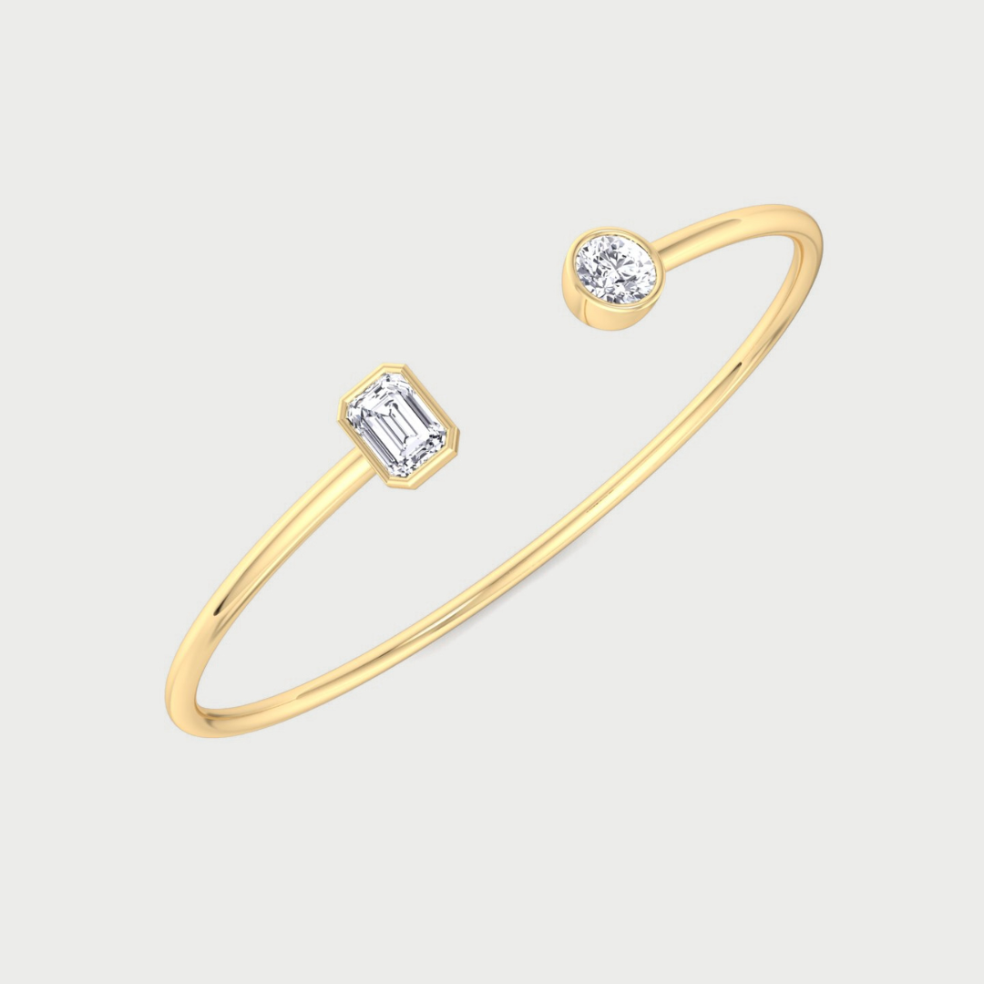 Flexible Gold Toi Et Moi Bangle with Emerald & Round Shape Lab Grown Diamonds