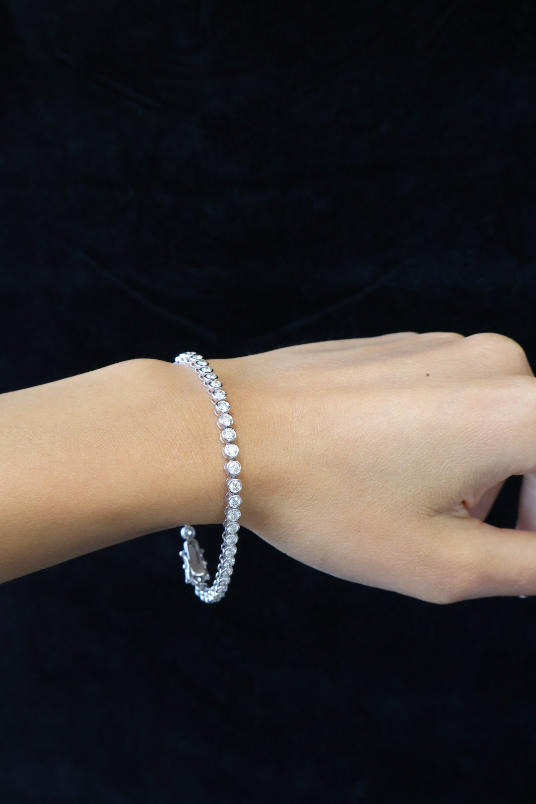 Bezel Set Round Shape Lab Grown Diamond Tennis Bracelet 14K Solid Gold
