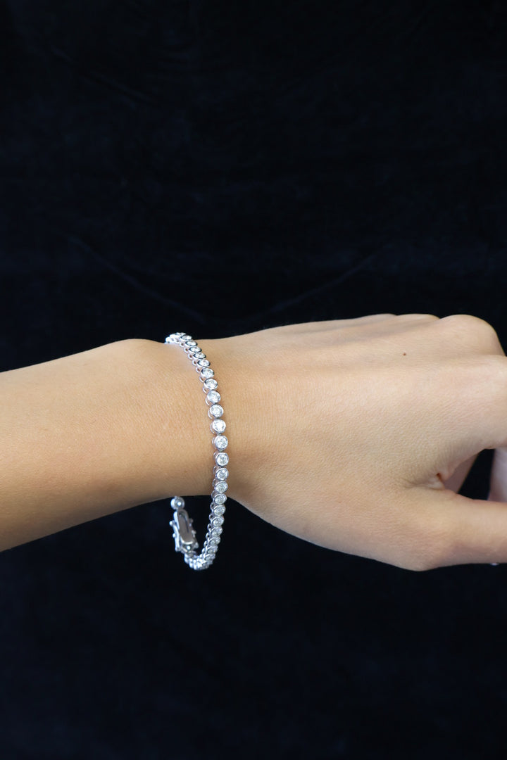 Bezel Set Round Shape Lab Grown Diamond Tennis Bracelet 14K Solid Gold