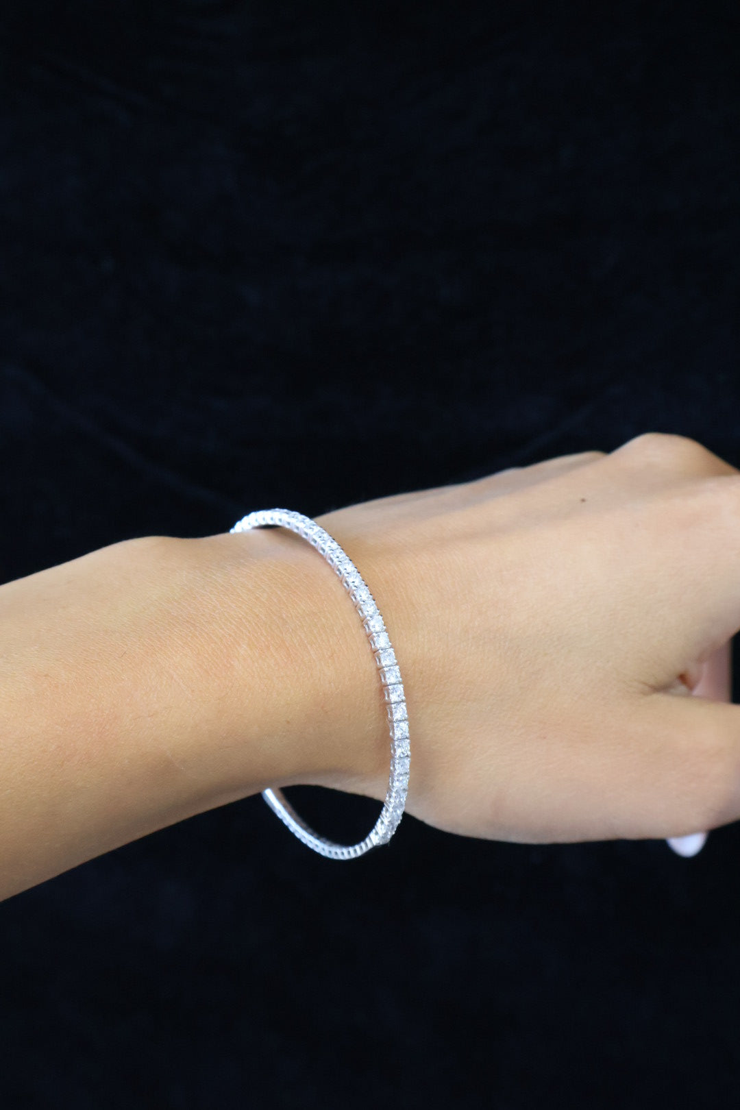Round Cut Lab Grown Diamond Flexible Bangle Bracelet in 14K Solid Gold