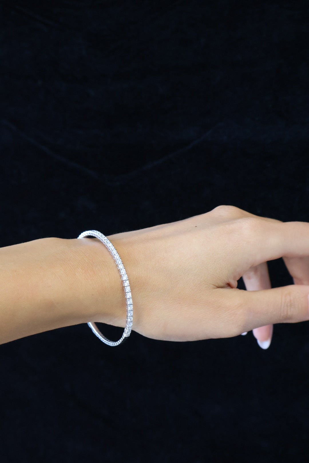 Round Cut Lab Grown Diamond Flexible Bangle Bracelet in 14K Solid Gold