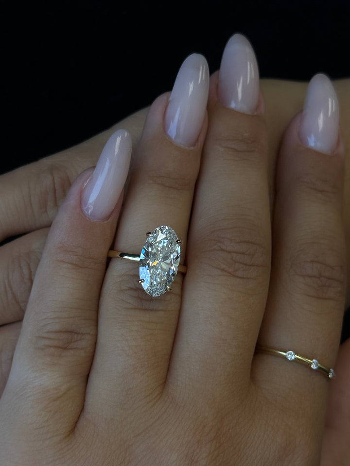 Moval Lab Grown Diamond Engagement Ring with Hidden Halo 6ct