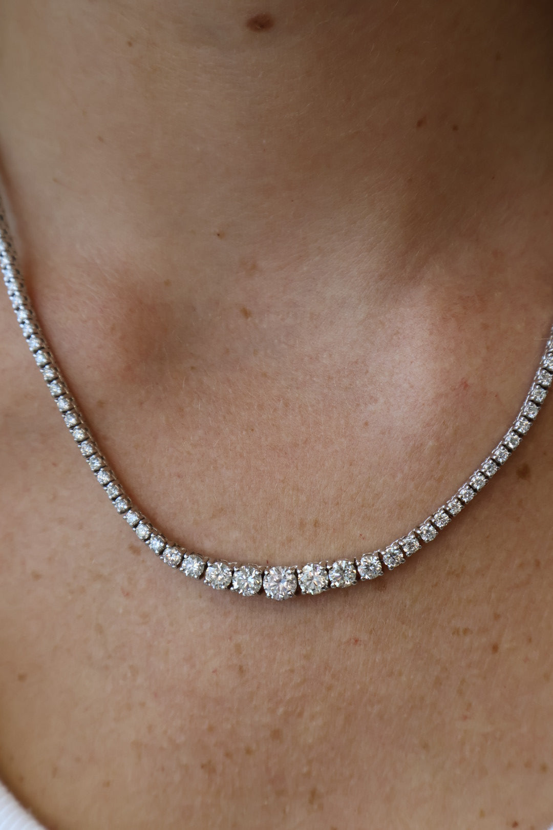 4 Prong Graduated Lab Grown Diamond Tennis Necklace 18K Solid Gold