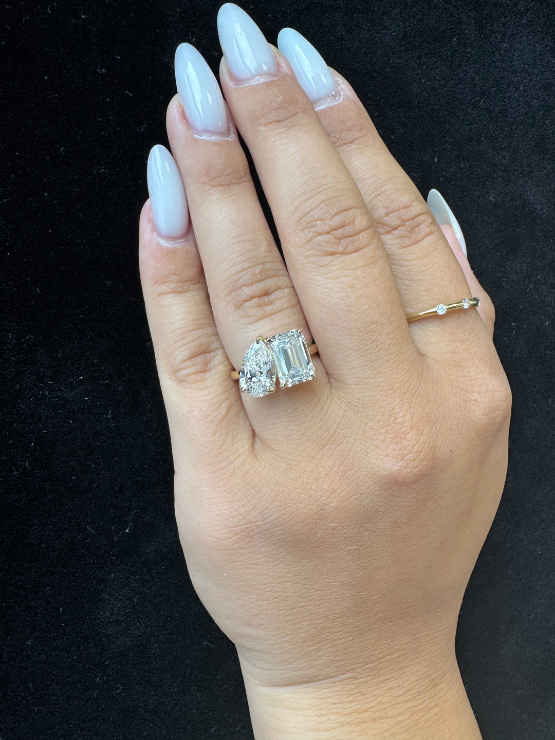 Toi et Moi - Emerald and Pear Shape Lab-Grown Diamond Engagement Ring
