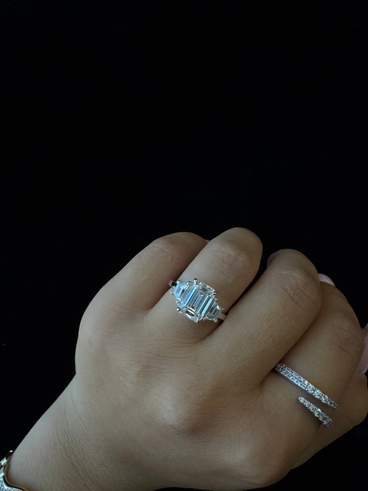 Trapezoid & Emerald Lab Diamond Three-Stone Ring Rose Model Hand