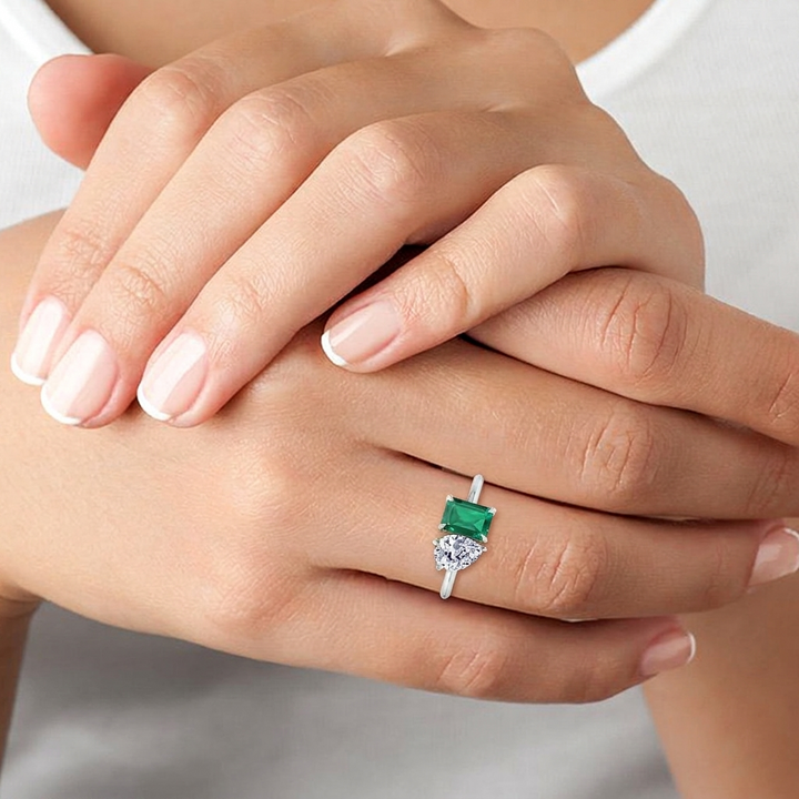 Toi et Moi Green Emerald & Pear Shape Lab Grown Diamond Engagement Ring