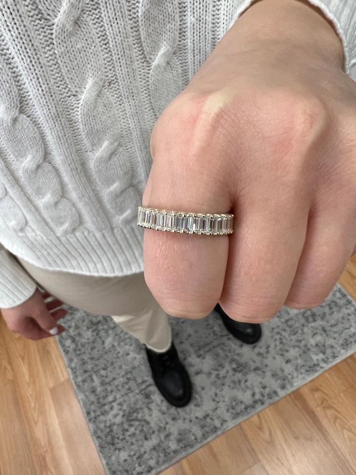 Zara - Baguette Lab Grown Diamond - U-Prong Eternity Band