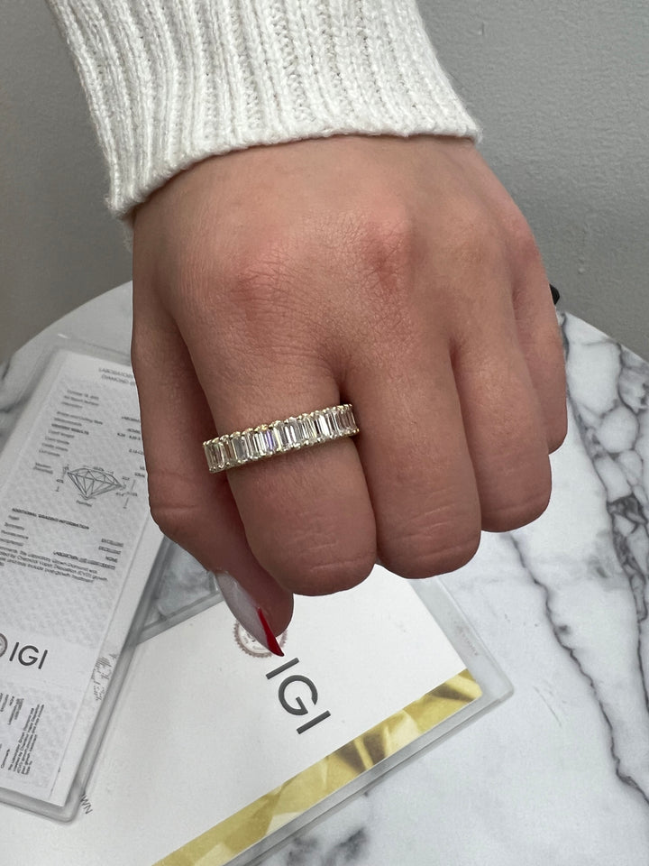 Zara - Baguette Lab Grown Diamond - U-Prong Eternity Band