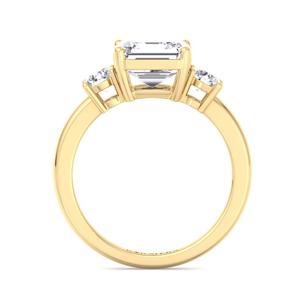 Maulbeere - Asscher Solitaire Lab Diamond Ring Round SideStones